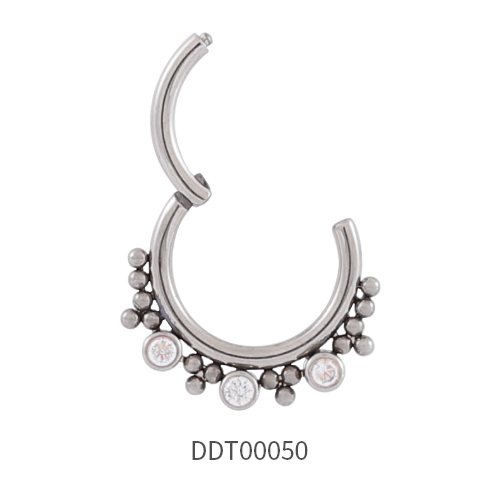 Titanium Segment Ring Clicker 